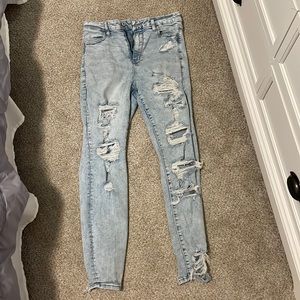 American eagle distressed jeggings. Size 10 regular. High rise.